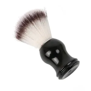 Pennello da Barba per Uomo setole morbide e manico nero ergonomico immagine principale