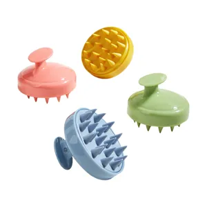 Brosse de massage du cuir chevelu en silicone et brosse shampooing pour cheveux secs et humides.