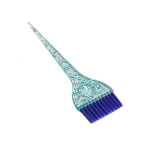 Pinceau de coloration à cheveux pailleté transparent avec poils souples bleus pour le salon.