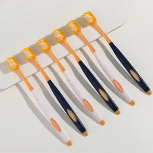 Ensemble de brosses à dents adultes à tête large avec poils souples et ergonomiques.