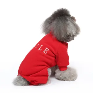 Roter Fleece-Hundejugsuit mit Stickerei, warme Winter-Haustierkleidung für kleine Hunde.