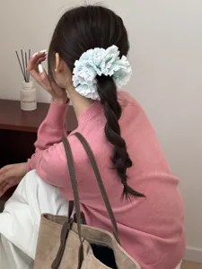 Groene ruitjes haarscrunchie met geribbelde rand, schattig esthetisch haaraccessoire.