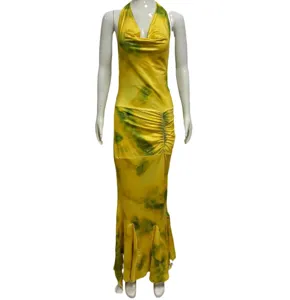 Κίτρινο πράσινο tie-dye halter μακρύ φόρεμα, κομψό γυναικείο βραδινό φόρεμα με λαιμόκοψη V.