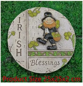 Pietra da passo per giardino di San Patrizio con design di leprechaun e trifoglio.