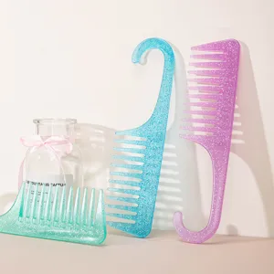 Set van glitter haarkam met brede tanden en haakhandvat, detail droog nat ontwarren kam
