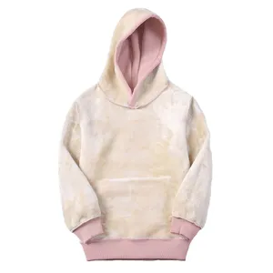 Vista dettagliata della comoda felpa in pile beige con polsini rosa e morbido interno.