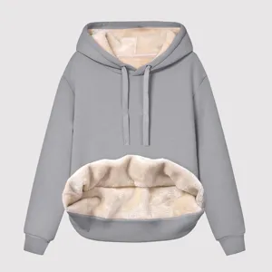 Felpa con cappuccio grigia da donna, dettaglio della fodera interna in pile spesso.