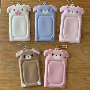 Niedliches Tierdesign 3-Zoll Kartenhülle PVC Fotokartenhalter mit Kettenanhänger.
