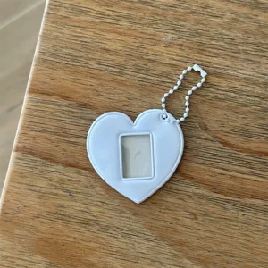 White heart photo holder keychain mini photocard sleeve cute idol card protector for keys bag.