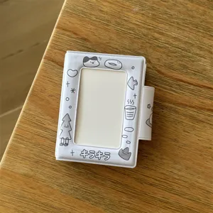 Mini album de rangement pour photocarpes 3 pouces avec design de gribouillis mignon.