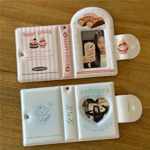 Vista dettagliata di mini raccoglitori per fototessere da 3 pollici con design di dolci e musica.