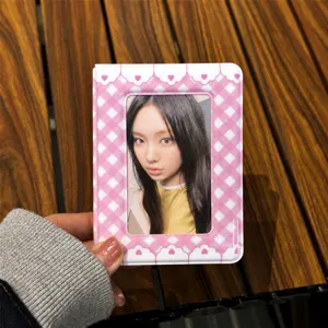 Classeur de cartes photo rose à carreaux 3 pouces, porte-cartes K-pop mignon et mini album.