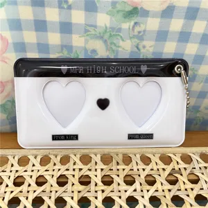 Black and white heart photocard holder keychain for 1-inch idol photo ID card decoration.