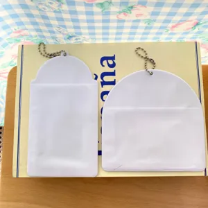 Porte-photocarte blanc mignon mini pochette de carte photo K-pop étui de protection porte-clés