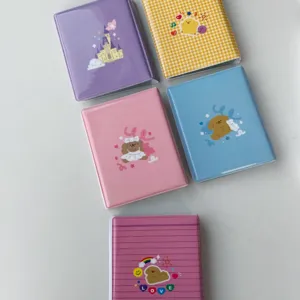 Mini álbum de fotos de 3 pulgadas y libro de almacenamiento de tarjetas con bonitos diseños animados.