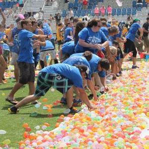 Outdoor summer water balloon fight toys quick fill refill pack for kids and party fun game.