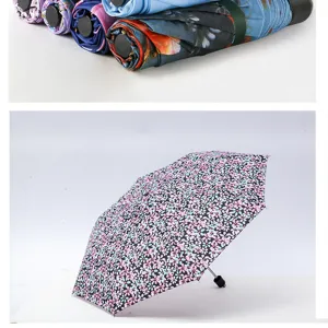 Portable three-fold umbrella with cute floral pattern, compact mini sun and rain umbrella for daily.