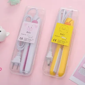 Mini piastra per capelli e arricciacapelli con custodia di cartone animato per lo styling.