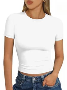 Top corto bianco maniche corte t-shirt slim basic abbigliamento moda donna estivo casual.