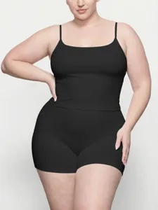 Plus size women black camisole shorts set elastic slim sexy casual loungewear outfit detail