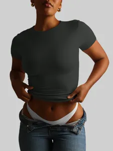 Maglietta slim grigio scuro a maniche corte da donna, elegante top estivo casual girocollo.