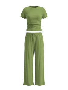 Green casual two-piece tracksuit set with short sleeve top and wide leg pants for workout fitness