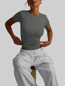 Maglietta donna slim girocollo manica corta top estivo casual elegante alla moda.