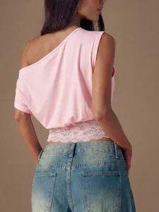 Rosa One-Shoulder Kurzarm T-Shirt mit Spitzentaile und modischem Design für Damen