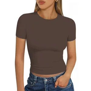 Top corto a maniche corte aderente marrone, t-shirt basic slim elegante per donna estate.