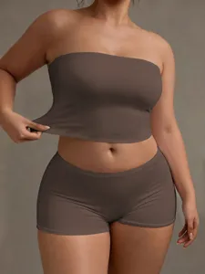 Plus size solid color strapless tube top and shorts set for women summer casual wear.
