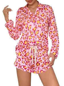Dames roze luipaard print pyjama set lange mouw knoop top en ruffle shorts nachtkleding