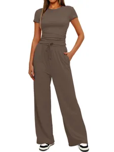 Ensemble de survêtement décontracté haut à manches courtes uni et pantalon large taille haute.