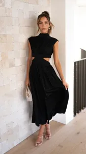 Black mock neck cut-out midi dress, stylish summer street fashion outfit for women.