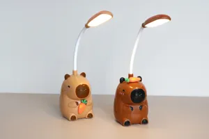 Simpatica lampada da scrivania LED capibara, mini luce notturna ricaricabile USB per camera da letto.