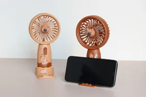 Ventilatore elettrico portatile con base da tavolo, mini ventilatore USB ricaricabile dettaglio.