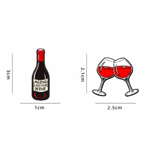 Set di spille smaltate bottiglia di vino e bicchieri, simpatica spilla metallica alla moda.