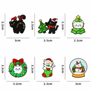 Set di spille smaltate gatto di Natale simpatico badge cartone animato accessorio