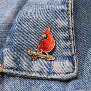 Metall Kardinal Brosche Nadel, goldgerändert bemalt Vogel Anstecker für Kleidung Dekoration.