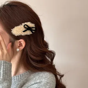 Herbst Winter süße Plüsch Schleife Haarklammer Seitenklammer braune Haar Accessoires Damen
