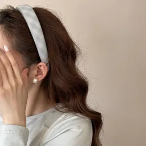 Sweet blue plaid headband for women, stylish sponge hair hoop with high cranial top design.