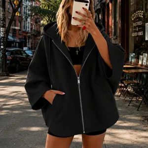 Sudadera negra con capucha y cremallera para mujer, chaqueta casual con mangas y bolsillos.