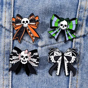 Halloween teschio fiocco smalto spilla gotico plaid distintivo lega accessori pin