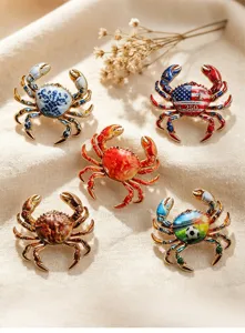 Alloy enamel crab brooch set, creative suit accessories, US anniversary souvenir design.