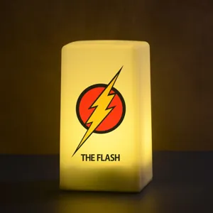 Veilleuse LED The Flash vue détaillée, lampe de bureau décorative de super-héros et cadeau.
