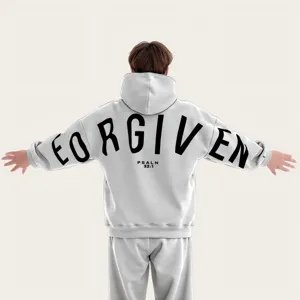 Oversized Grafik Kapuzenpullover Detailansicht, bequeme Passform mit Rückendruck.