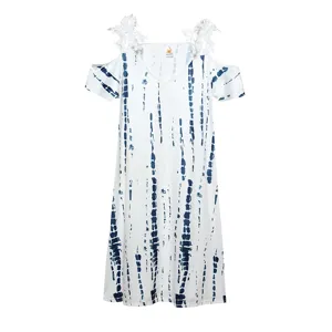 Cold shoulder summer tie-dye dress detail featuring delicate white lace trim and short sleeves.