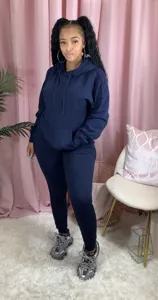 Einfarbiger Fleece-Kapuzenpullover und Jogginghose Zweiteiler Set für Damen, lässig.