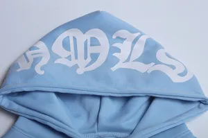 Hellblauer Streetwear Kapuzenpullover mit gotischem Buchstabenprint für Damen Alltag