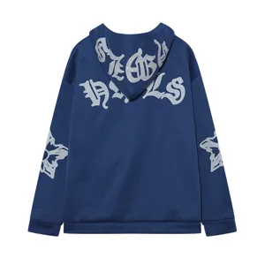 Streetstyle Damen Kapuzenpullover in Blau mit Gothic Textdruck und coolen Sternen Ärmeln.
