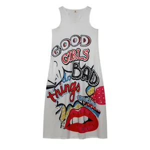 Robe longue sans manches col V avec imprimé graphique pop art pour femme chic.